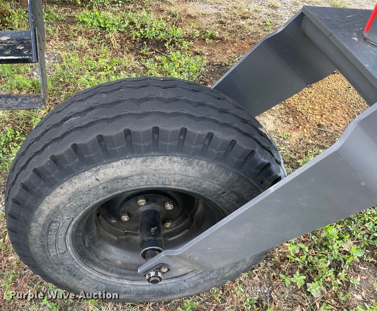 image for item MR9497 2002 Hesston 8550S  windrower