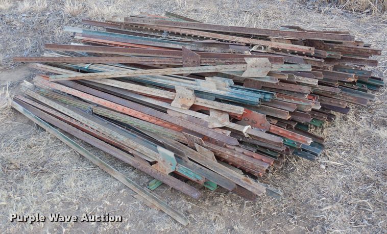 image for item MR9569 (150) T-posts