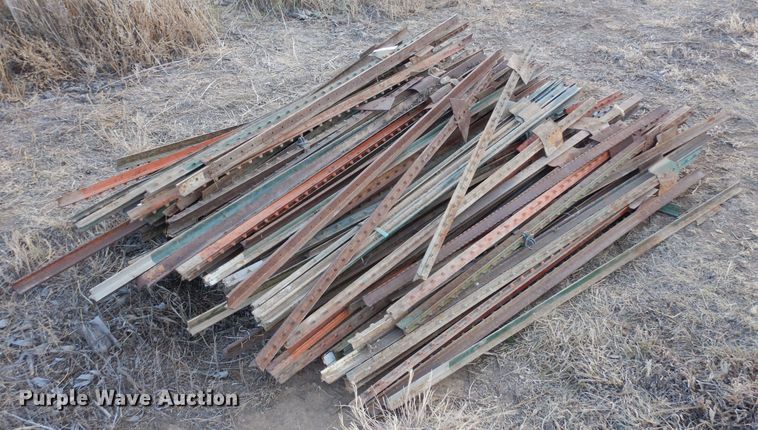 image for item MR9569 (150) T-posts