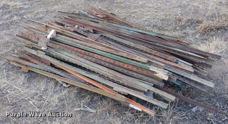 image for item MR9569 (150) T-posts