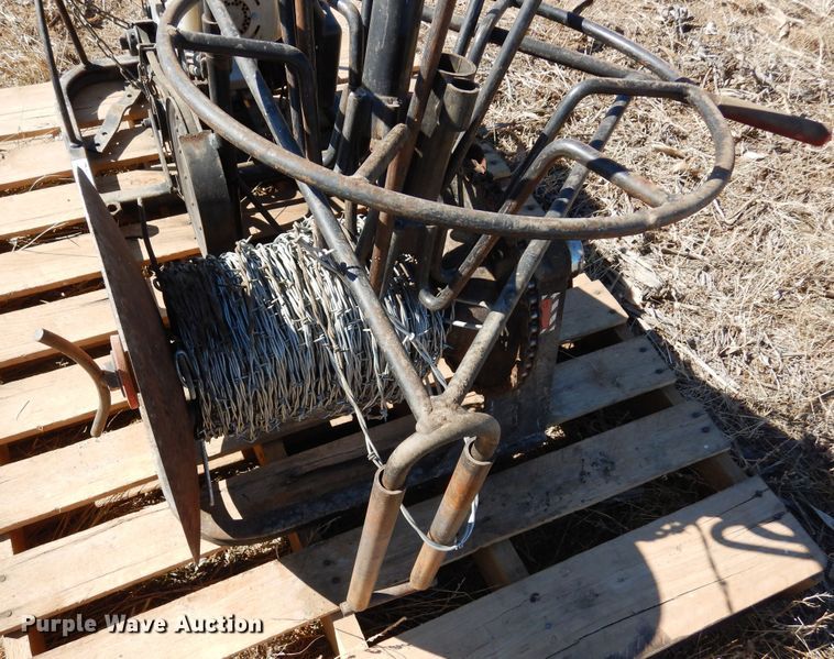 image for item MR9592 E-Z Roll C425  wire roller