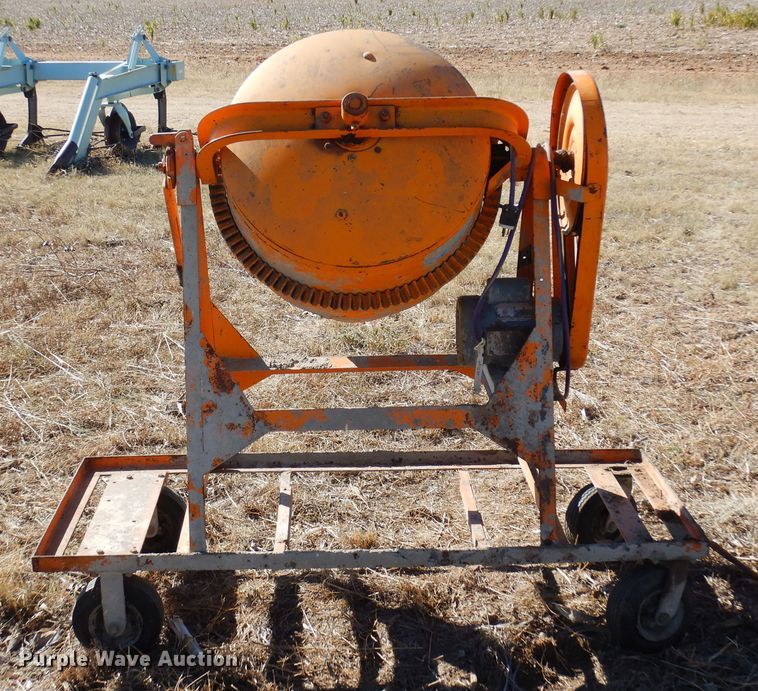 image for item MR9608 Montgomery Ward GIL-26471AS  concrete mixer