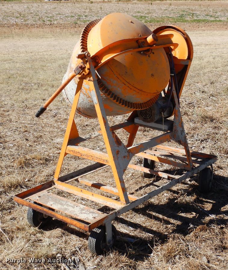 image for item MR9608 Montgomery Ward GIL-26471AS  concrete mixer