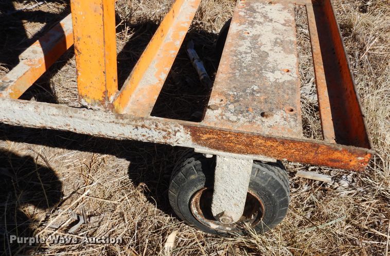 image for item MR9608 Montgomery Ward GIL-26471AS  concrete mixer