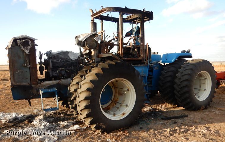 image for item MT9827 1998 New Holland 9282  4WD tractor