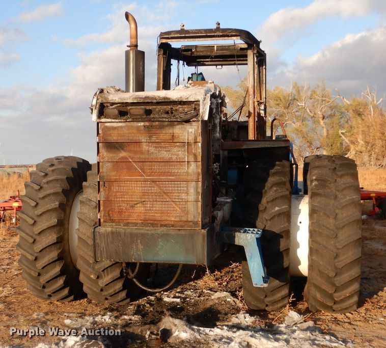 image for item MT9827 1998 New Holland 9282  4WD tractor