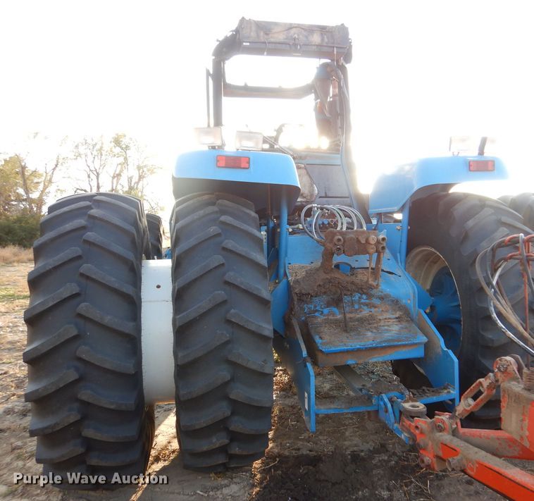 image for item MT9827 1998 New Holland 9282  4WD tractor