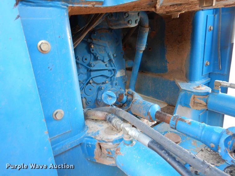 image for item MT9827 1998 New Holland 9282  4WD tractor