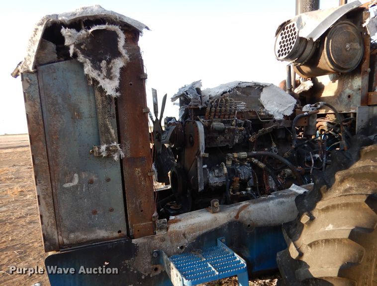 image for item MT9827 1998 New Holland 9282  4WD tractor