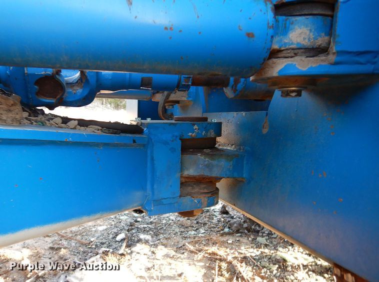 image for item MT9827 1998 New Holland 9282  4WD tractor