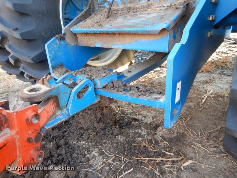 image for item MT9827 1998 New Holland 9282  4WD tractor