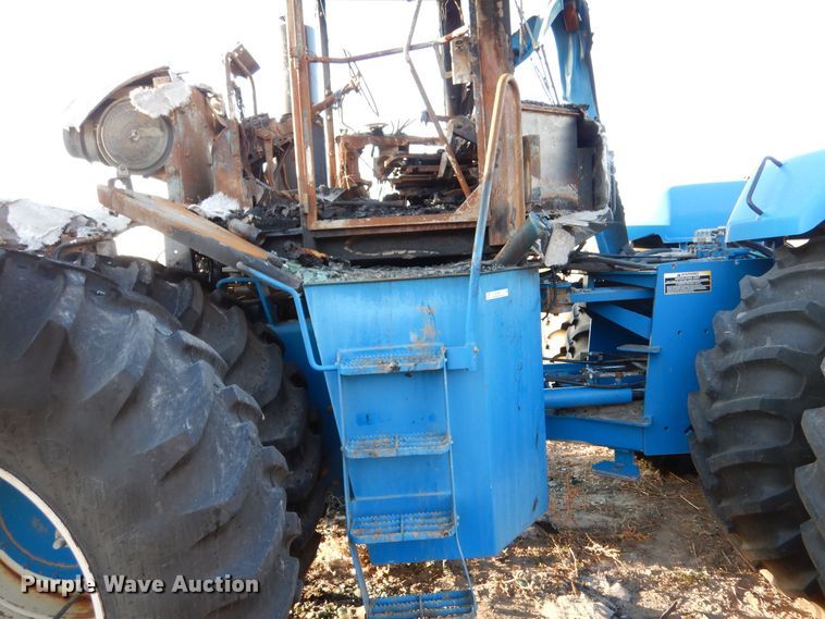 image for item MT9827 1998 New Holland 9282  4WD tractor