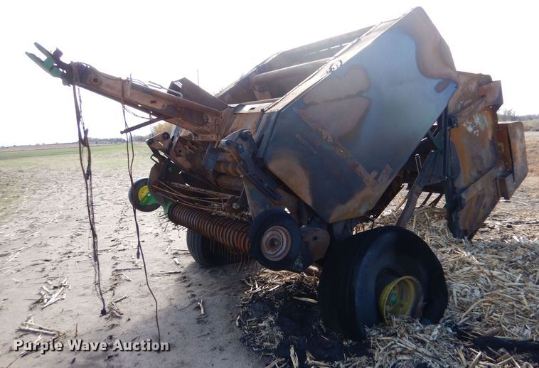 image for item MT9841 2017 John Deere 569 Mega Wide Plus  round baler