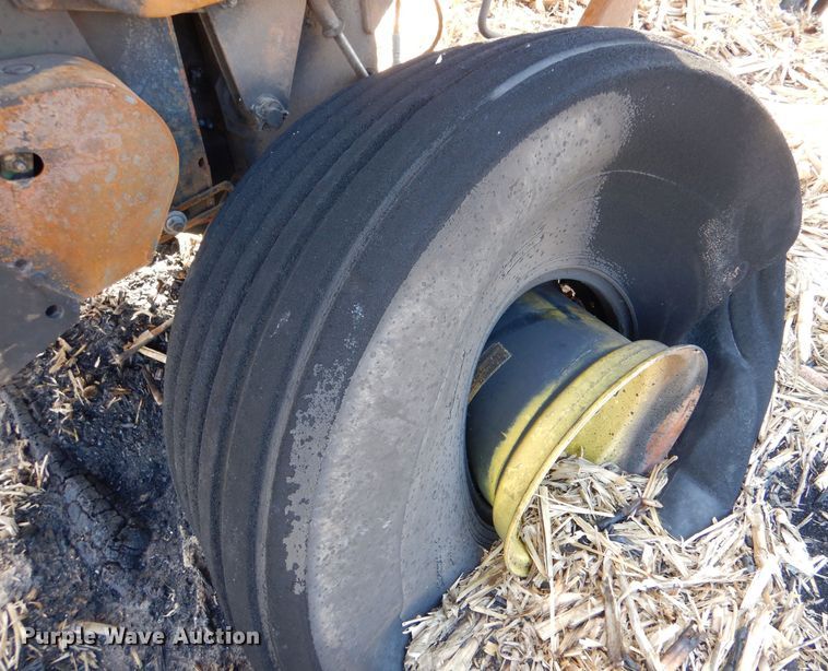 image for item MT9841 2017 John Deere 569 Mega Wide Plus  round baler