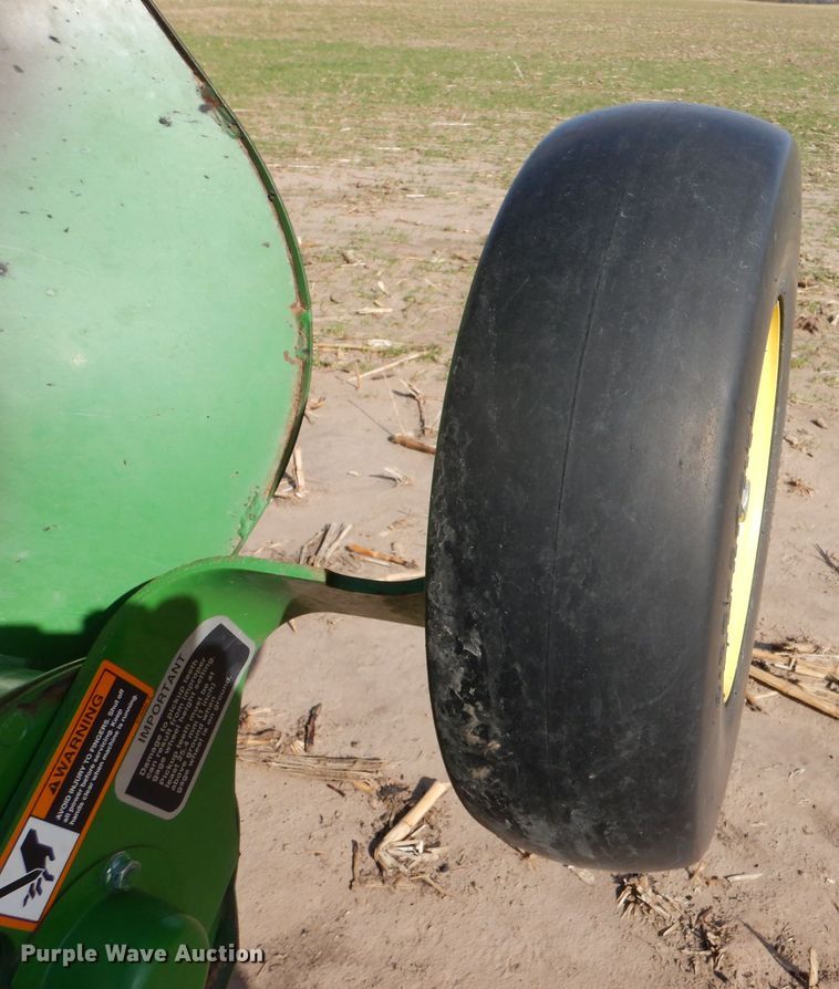 image for item MT9841 2017 John Deere 569 Mega Wide Plus  round baler