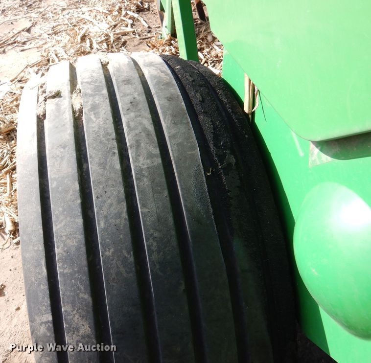 image for item MT9841 2017 John Deere 569 Mega Wide Plus  round baler