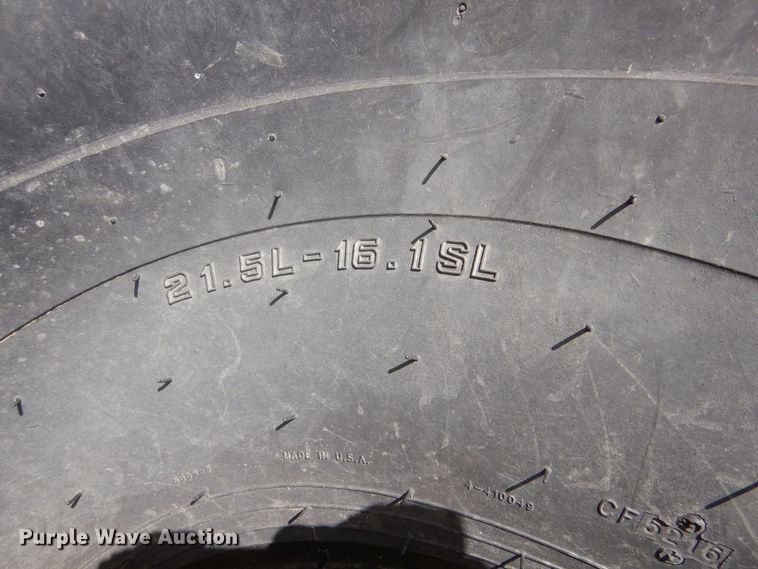 image for item MT9841 2017 John Deere 569 Mega Wide Plus  round baler