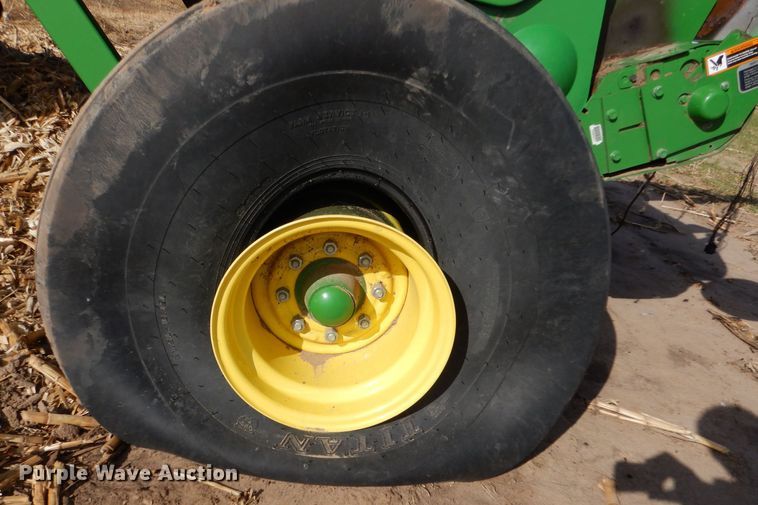 image for item MT9841 2017 John Deere 569 Mega Wide Plus  round baler