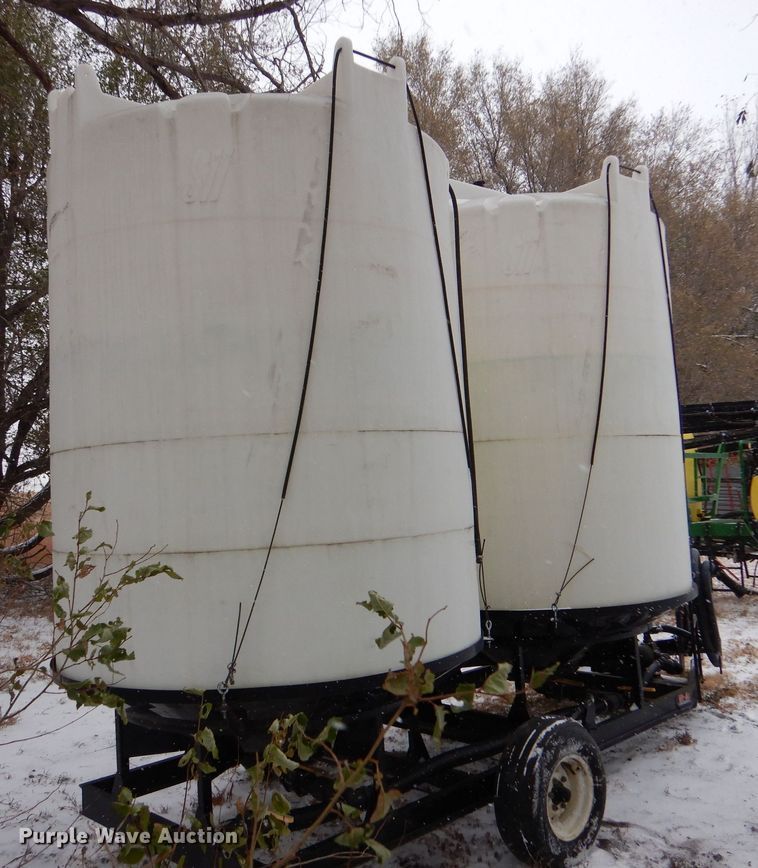 image for item MT9842 2011 Behnke  cone bottom nurse tank trailer