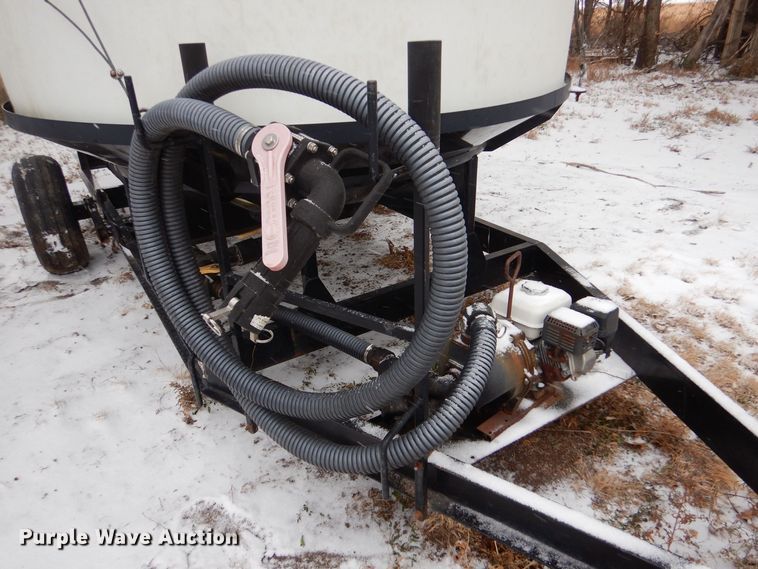 image for item MT9842 2011 Behnke  cone bottom nurse tank trailer