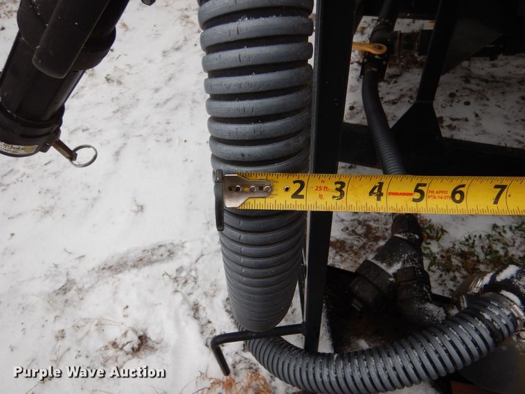 image for item MT9842 2011 Behnke  cone bottom nurse tank trailer