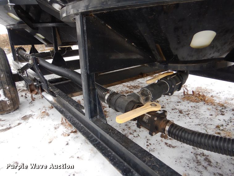 image for item MT9842 2011 Behnke  cone bottom nurse tank trailer