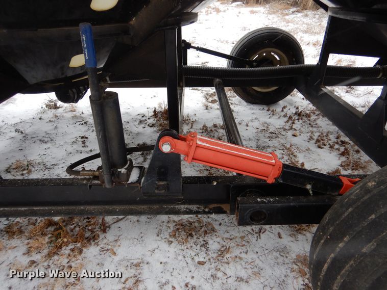 image for item MT9842 2011 Behnke  cone bottom nurse tank trailer