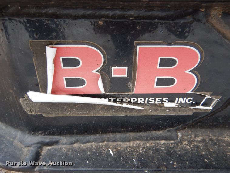 image for item MT9842 2011 Behnke  cone bottom nurse tank trailer