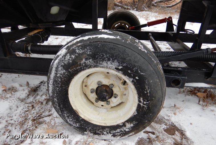 image for item MT9842 2011 Behnke  cone bottom nurse tank trailer