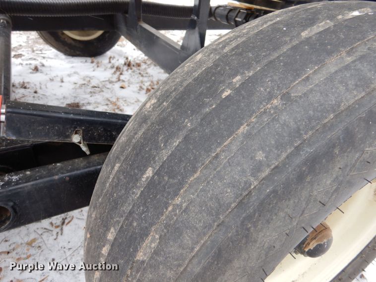 image for item MT9842 2011 Behnke  cone bottom nurse tank trailer