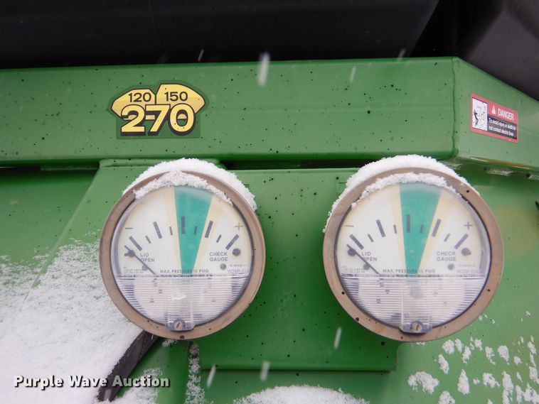 image for item MT9845 2004 John Deere 1890  air seeder