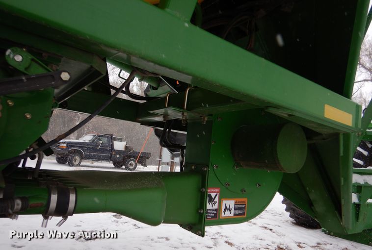 image for item MT9845 2004 John Deere 1890  air seeder