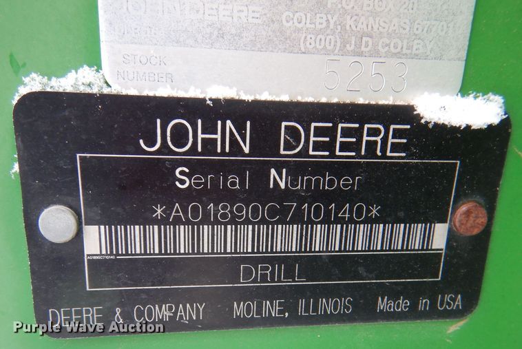 image for item MT9845 2004 John Deere 1890  air seeder