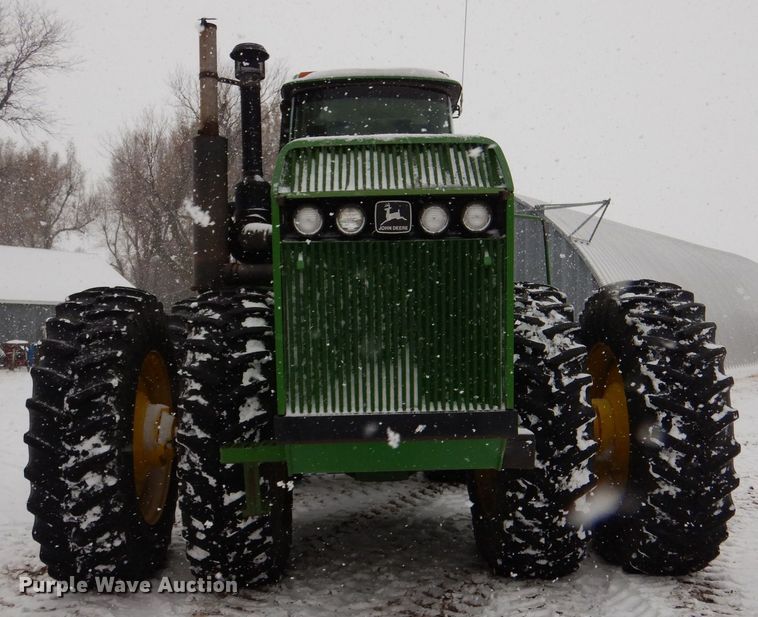 image for item MT9846 1996 John Deere 8870  4WD tractor