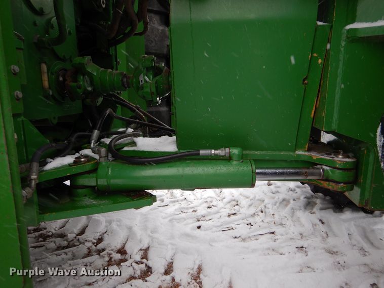 image for item MT9846 1996 John Deere 8870  4WD tractor