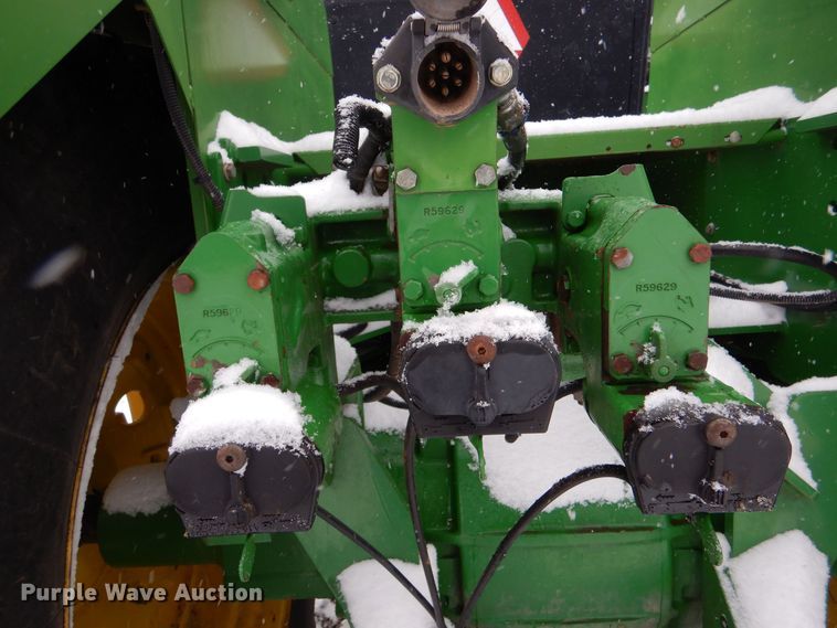 image for item MT9846 1996 John Deere 8870  4WD tractor