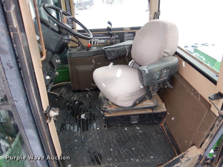 image for item MT9846 1996 John Deere 8870  4WD tractor