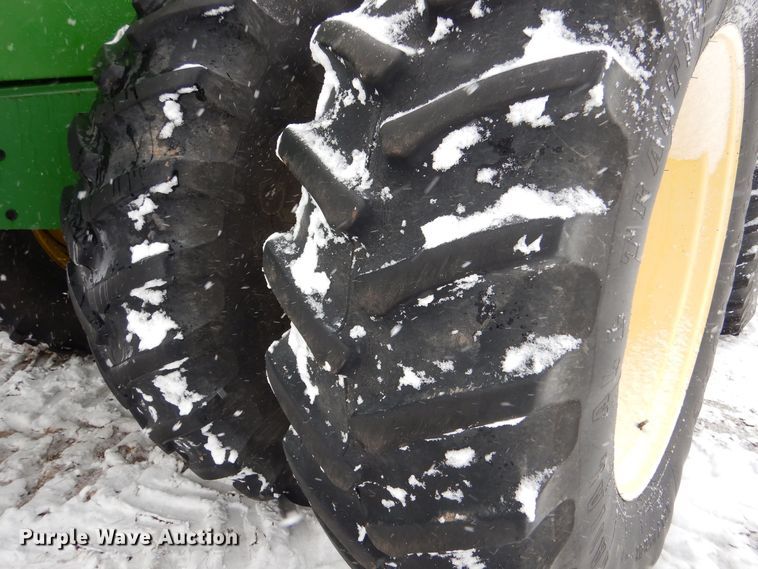 image for item MT9846 1996 John Deere 8870  4WD tractor