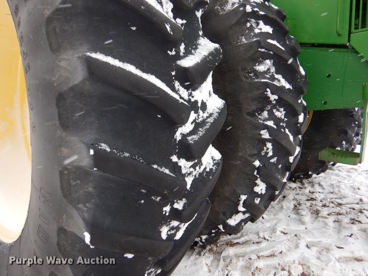 image for item MT9846 1996 John Deere 8870  4WD tractor