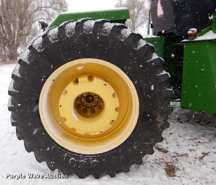 image for item MT9846 1996 John Deere 8870  4WD tractor