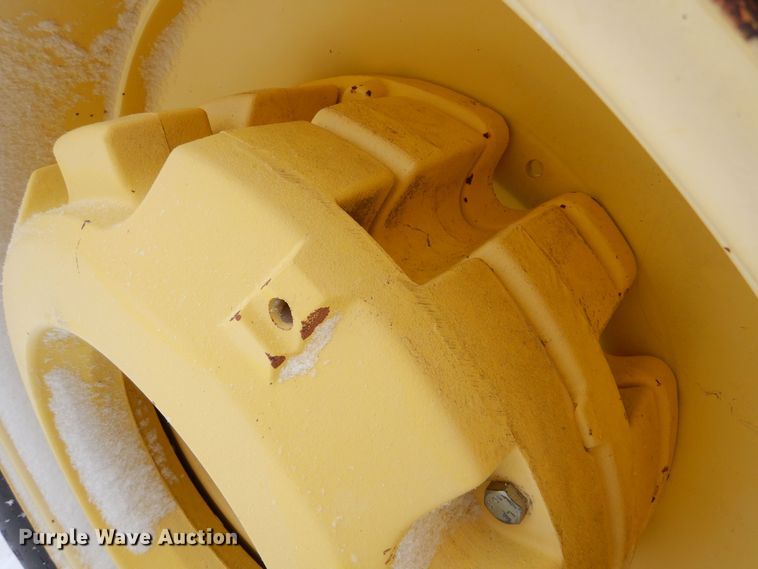 image for item MT9846 1996 John Deere 8870  4WD tractor