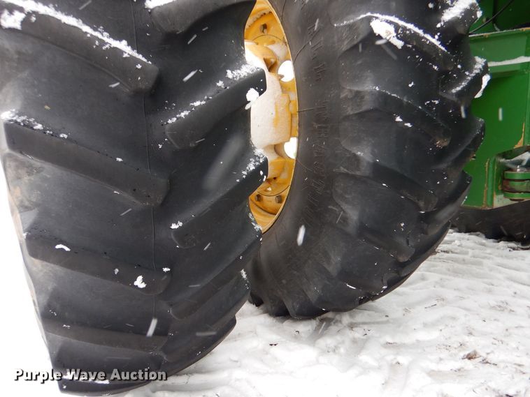 image for item MT9846 1996 John Deere 8870  4WD tractor