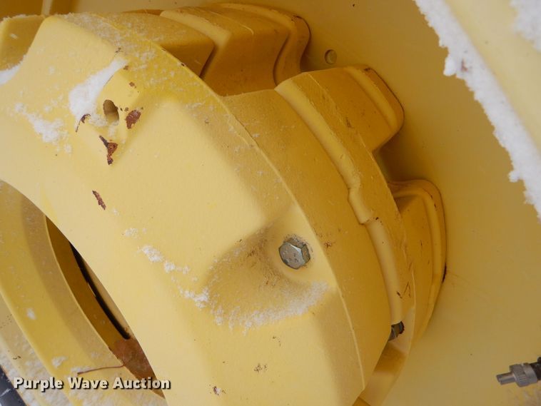 image for item MT9846 1996 John Deere 8870  4WD tractor