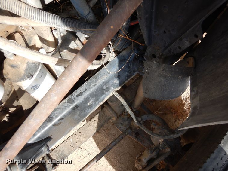 image for item DF8188 1997 Mack CH613  semi truck