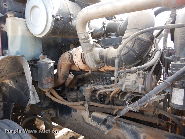 image for item DF8188 1997 Mack CH613  semi truck