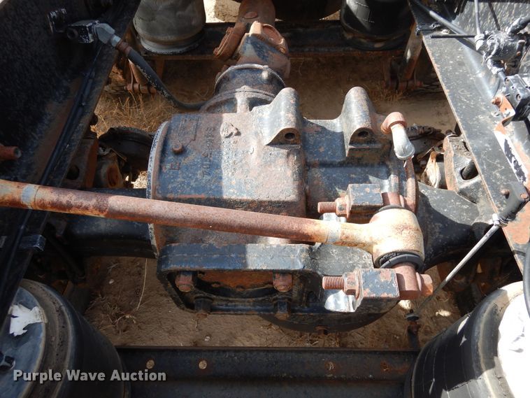 image for item DF8188 1997 Mack CH613  semi truck