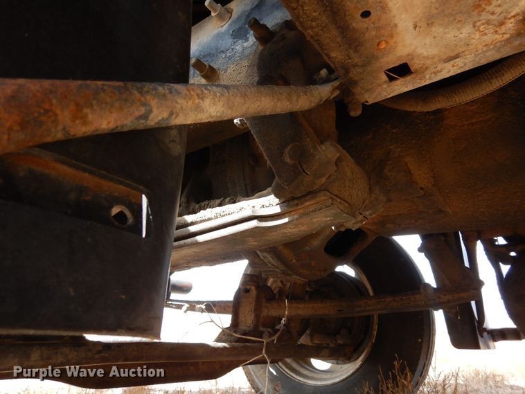 image for item DF8188 1997 Mack CH613  semi truck