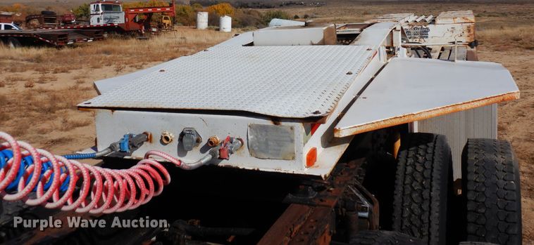 image for item DF8189 1981 Trail King 1551-4500  lowboy equipment trailer