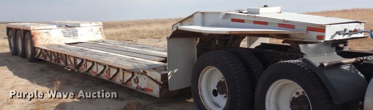 image for item DF8189 1981 Trail King 1551-4500  lowboy equipment trailer