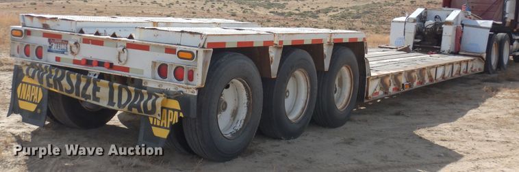 image for item DF8189 1981 Trail King 1551-4500  lowboy equipment trailer